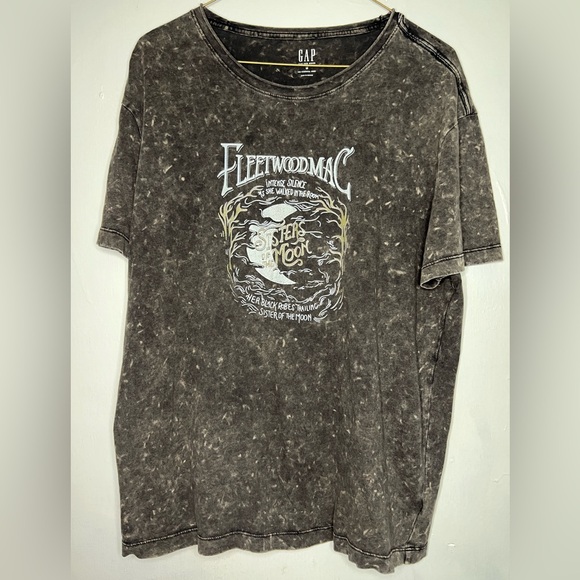 GAP Tops - Fleetwood Mac Sisters of the‎ Moon T-Shirt Lyrics Band Tee Dark Grey and White
